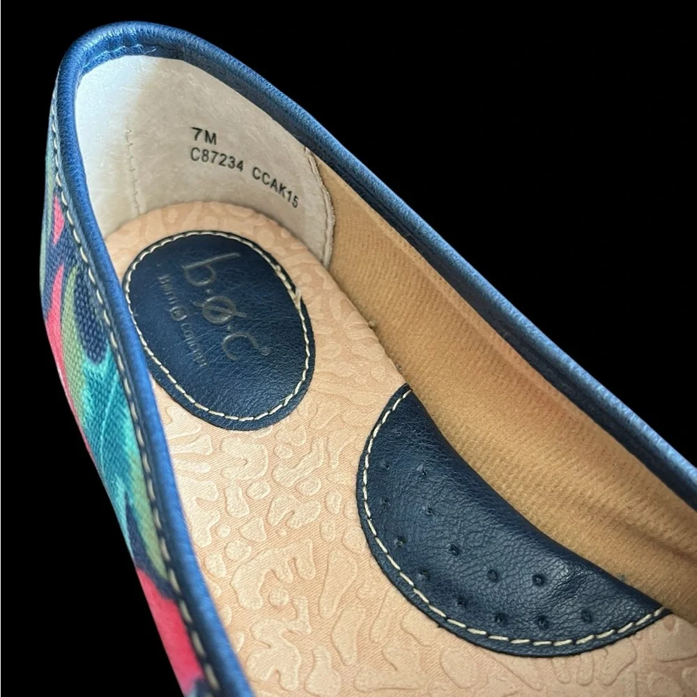 Born‎ BOC Floral Franki Hawaiian Tropical  Womens Size 7 Flat